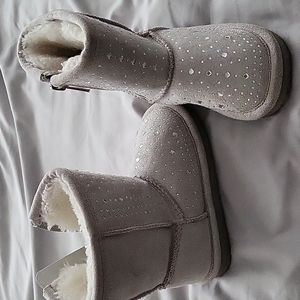 USED, Infant girl size 5, silver rhinestones warm boots